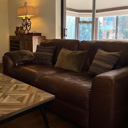 Stunning Beverley Bungalow W Fireplace, Private Parking, And Garden Εξωτερικό φωτογραφία