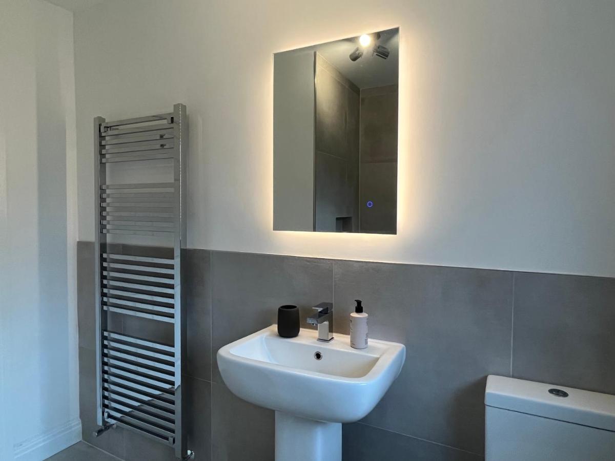 Stunning Beverley Bungalow W Fireplace, Private Parking, And Garden Εξωτερικό φωτογραφία