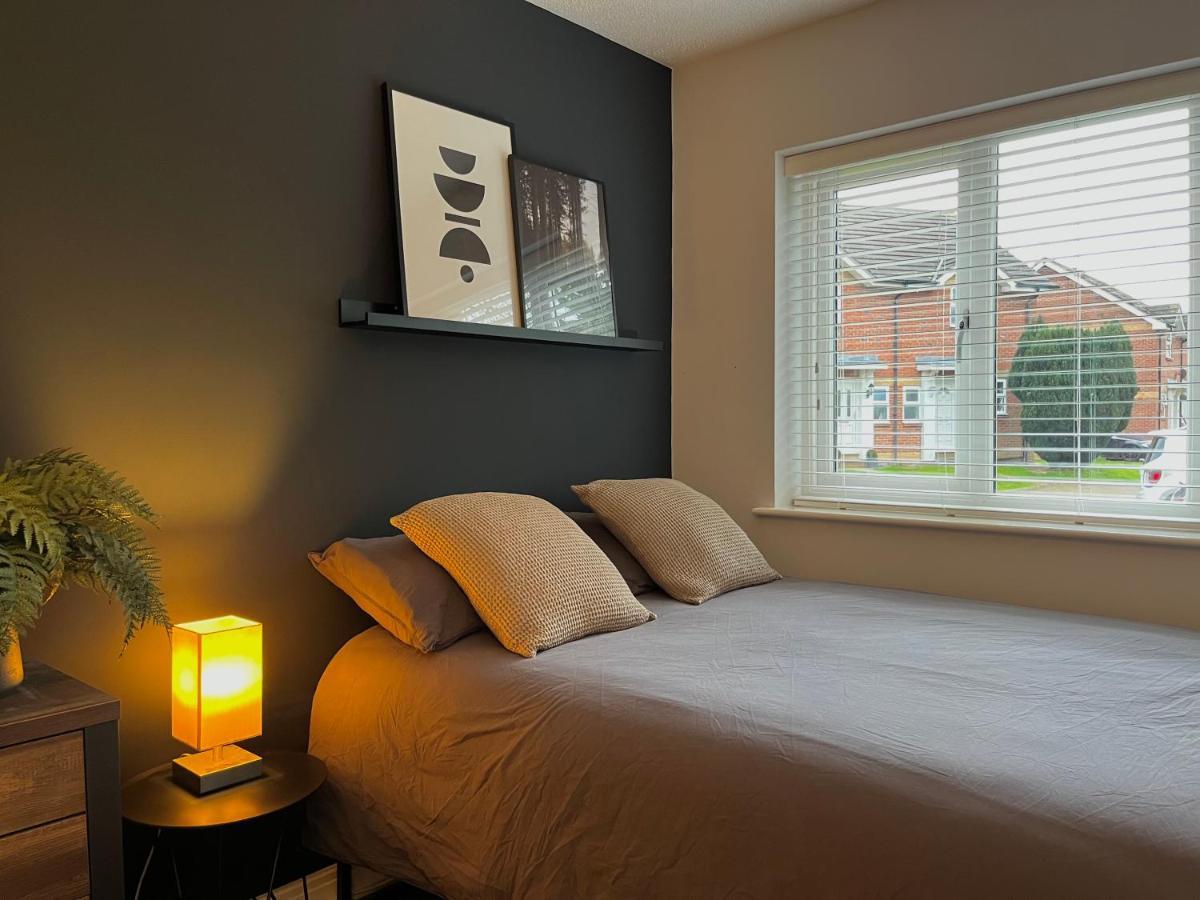 Stunning Beverley Bungalow W Fireplace, Private Parking, And Garden Εξωτερικό φωτογραφία